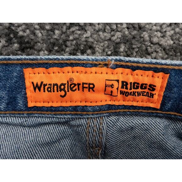 Wrangler FR Jeans Mens 35x33 (Tag 36x34) Blue Flame Resistant RIGGS Workwear - Picture 3 of 14